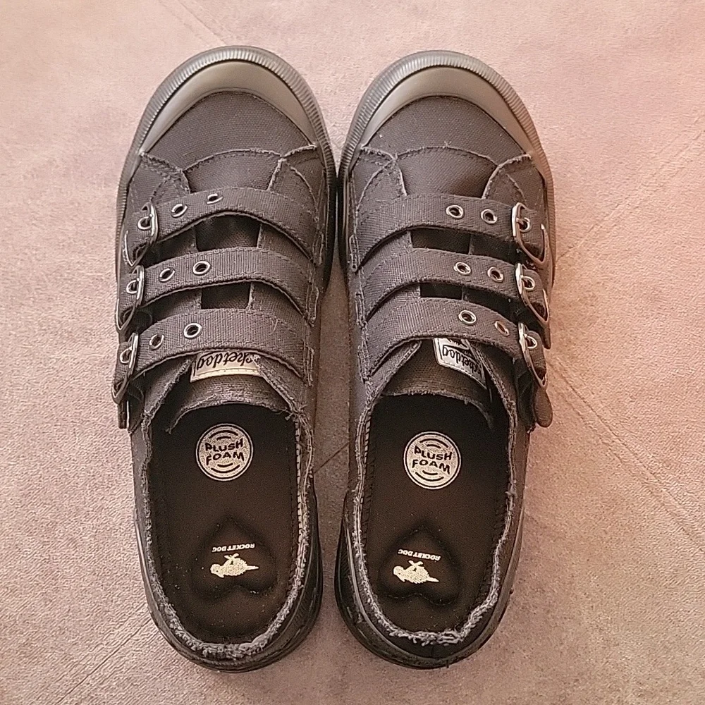 Rocket Dog Tennis Shoes - Picture 4 of 8